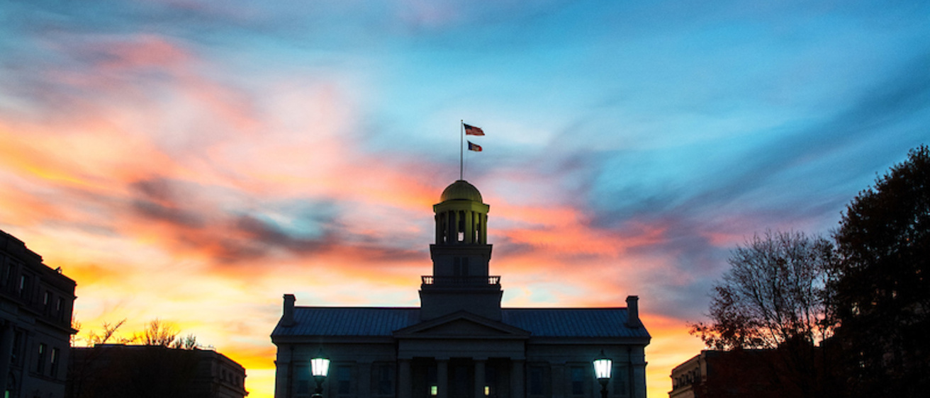 sunset on iowa pentacrest